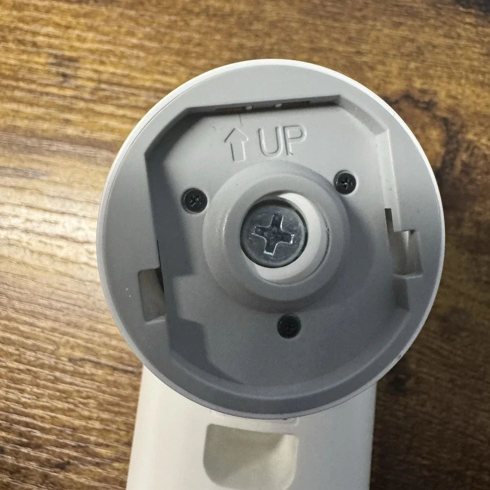 Ring Indoor Cam Compact Plug-In HD Security Camera‎ (1st Gen) White